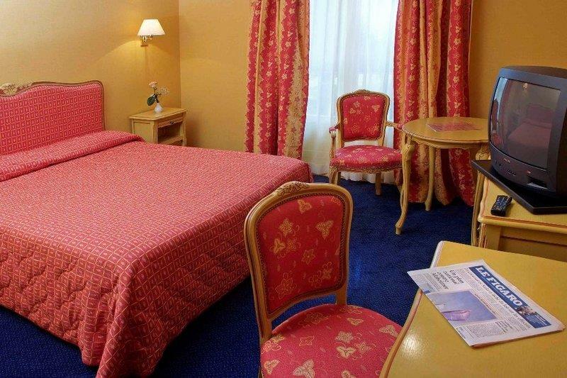 Hotel Relais Du Silence Domaine La Charpiniere à Saint-Galmier Extérieur photo